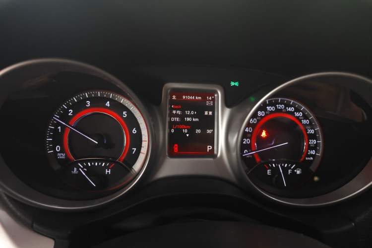 Used Dodge Journey 2013 2.4L Two-Wheel Drive Luxury Version