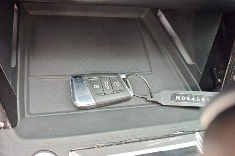 Used Volkswagen Passat 2021 330TSI Elite Edition Vehicle Key