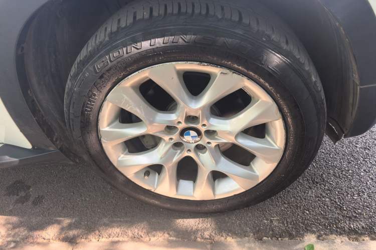 Used BMW X5 2013 xDrive35i Leading Model Right Front Wheel Hub