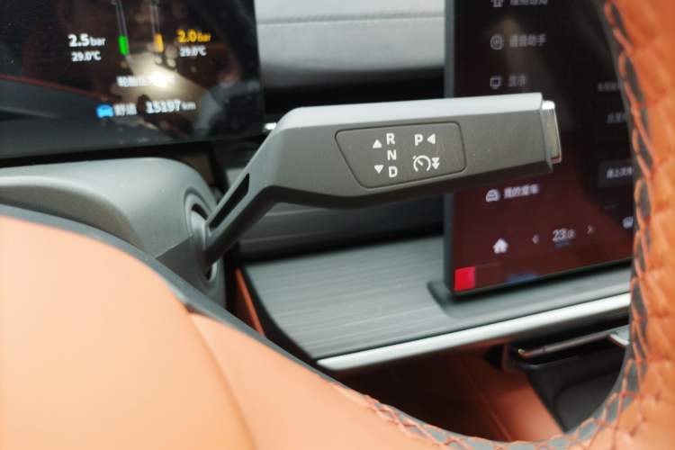 Used Dongfeng eπ eπ007 2025 Model Pure-Electric 565 All-Wheel-Drive Max Leading Edition
