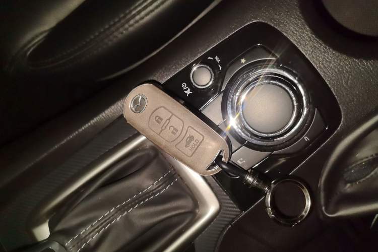 Used Mazda 3 Axela 2017 Sedan 1.5L Automatic Comfort Model China VI Standard Interior 1