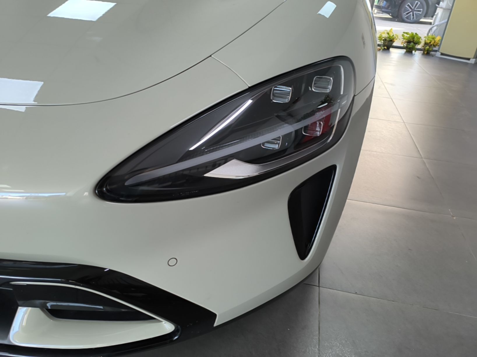 Xiaomi Auto SU7 2024 Rear-Drive Ultra-Long Range Advanced Pro-Level Intelligent Driving Version — снимка 8