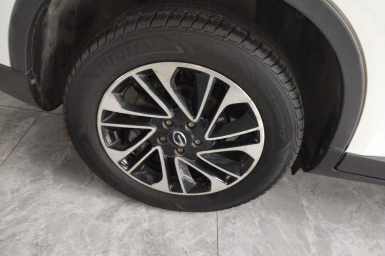 Used GAC Trumpchi GS4 2017 235T Automatic Two-Wheel Drive Elite Edition Right Rear Wheel Hub