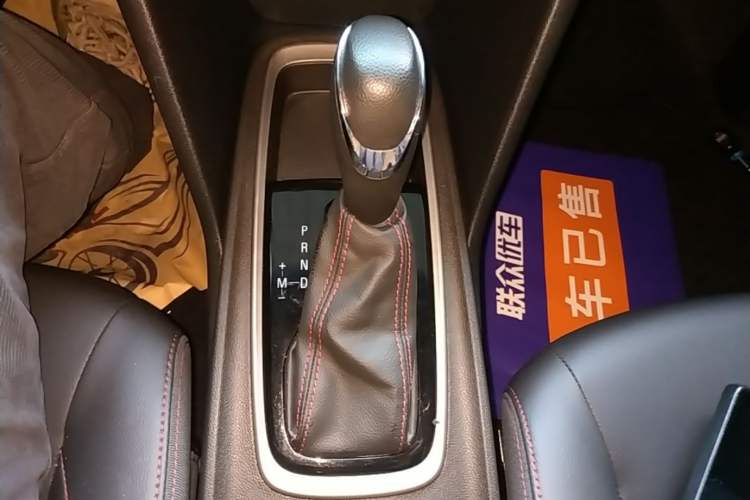 Used Chevrolet Monza 2022 Light Hybrid RS 330T Automatic Comfort Edition Gear Lever