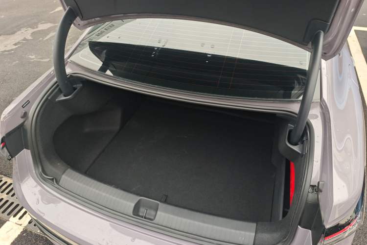 Used Volkswagen Passat 2025 Pro 380TSI Dragon Supreme Edition