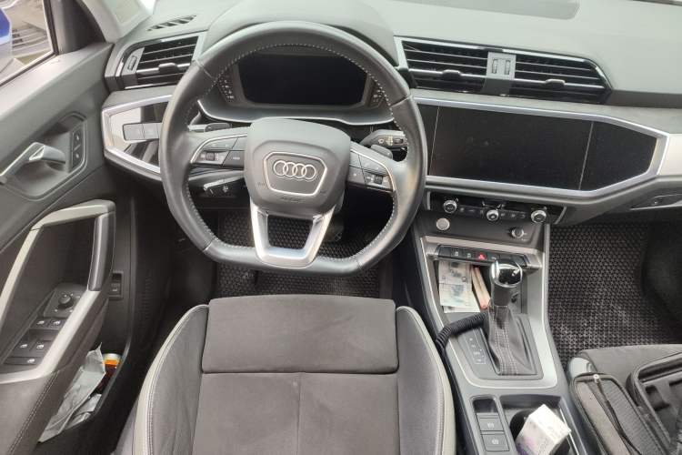 Used Audi Q3 2020 35 TFSI Fashion Dynamic Model