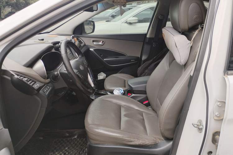 Used Hyundai Santa Fe Classic 2013 2.2T Four-Wheel Drive Flagship Edition 7 Seats
