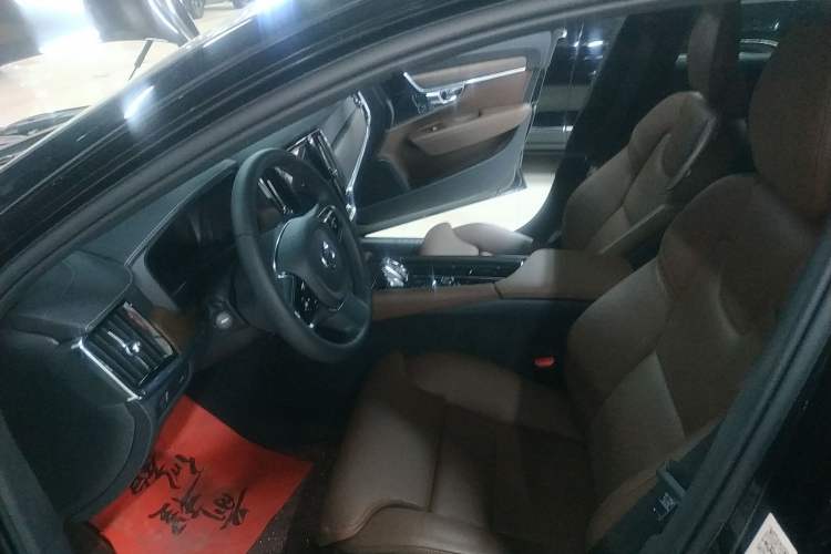 Used Volvo S90 2021 B5 Zhiyuan Luxury Edition
