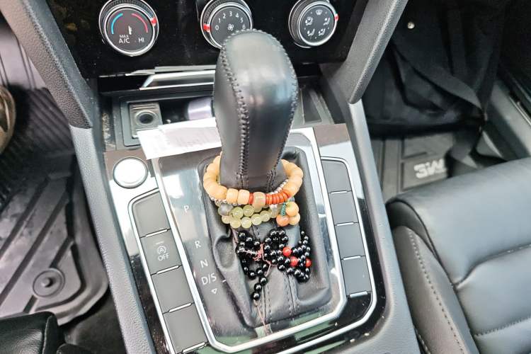 Used Volkswagen Magotan 2019 330TSI DSG Leading Model China VI Standard
