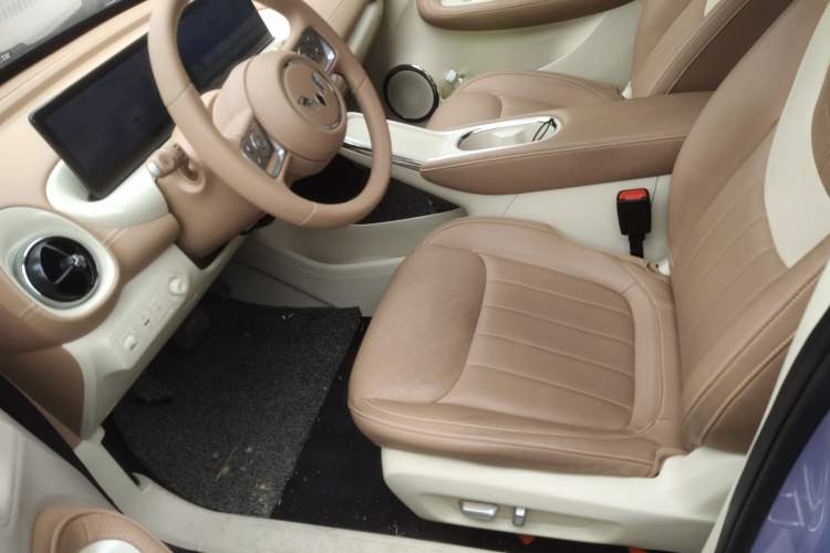 Used Wuling Bingo 2025 333 km Lingxi Deluxe Edition Left Front Seat