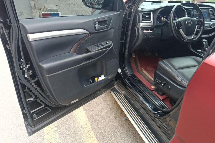 Used Toyota Highlander 2018 2.0T Four-Wheel Drive Prestige Version 7 Seats China VI Standard
