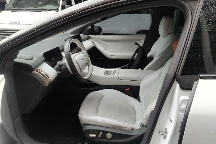 Used XPeng P7+ 2024 Long-Range Max Left Front Seat