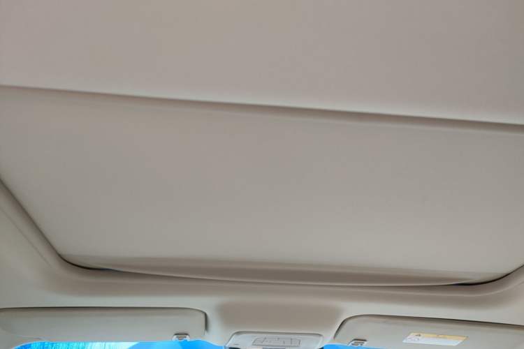 Used Buick GL8 2023 Facelifted Land Cruiser Executive Luxury Version