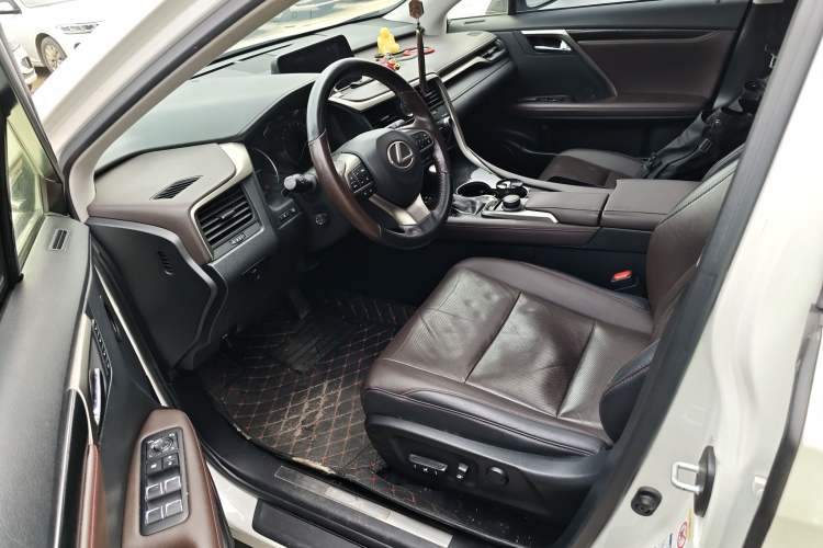 Used Lexus RX 2016 300 4x4 Elegant Edition China V-standard Driver Seat