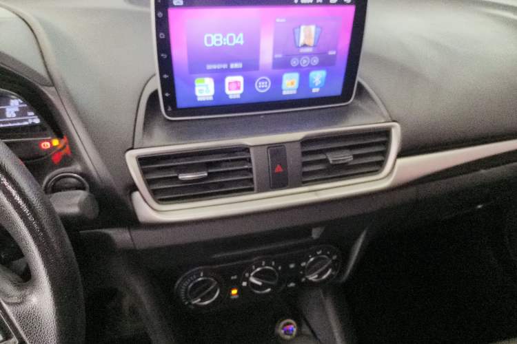 Used Mazda 3 Axela 2017 Sedan 1.5L Automatic Comfort Model Emission Standard China V
