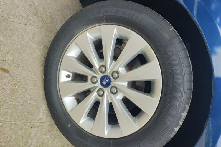 Used Ford Taurus 2016 EcoBoost 180 Luxury Model