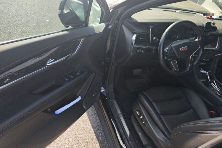 Used Cadillac XT5 2022 2.0T Two-Wheel Drive Luxury Version