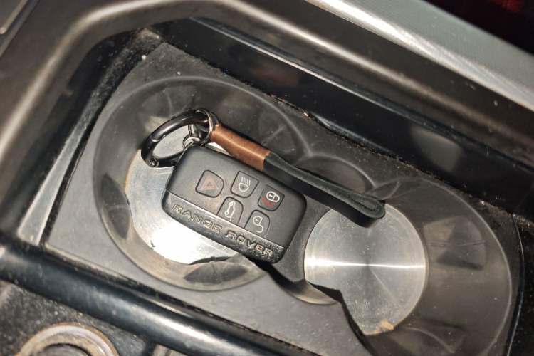 Used Land Rover Range Evoque 2016 2.0T HSE DYNAMIC All-Wheel Drive Edition Vehicle Key