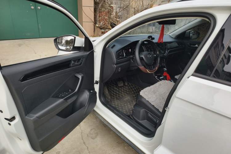 Used Volkswagen T-ROC 2019 280TSI DSG Two-Wheel Drive Comfort Version China VI Standard