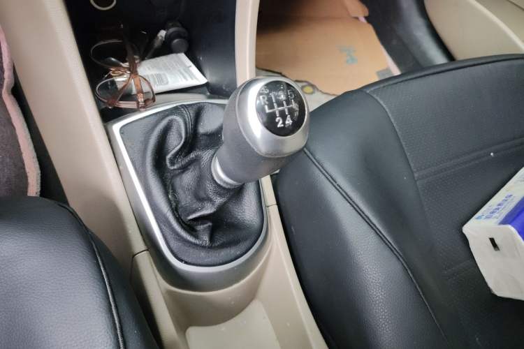 Used Hyundai Verna (older generation) 2014 1.4L Manual Smart GLS Trim