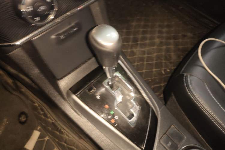 Used Toyota Corolla 2014 1.6L CVT GL-i Leather Edition