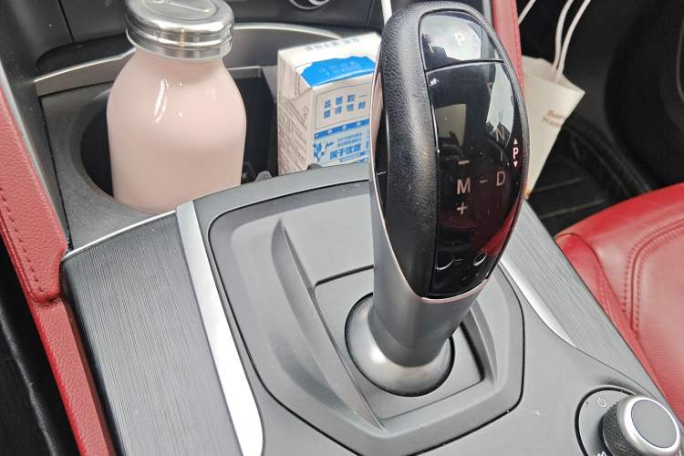 Used Alfa Romeo Stelvio 2017 2.0T 200HP Luxury Edition