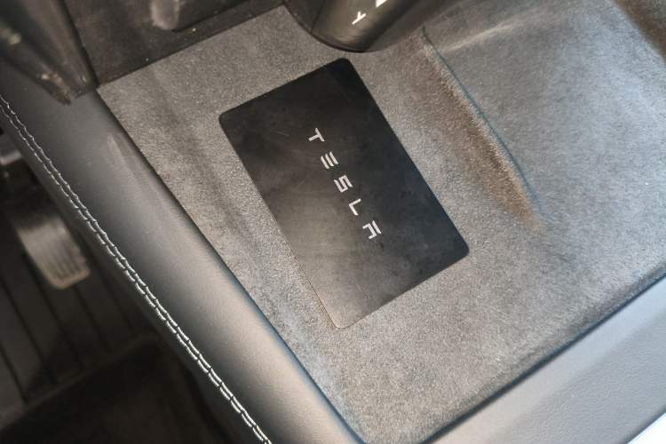 Used Tesla Model 3 2023 Long-Range All-Wheel-Drive Version
