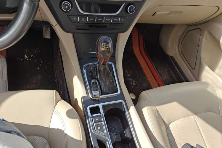 Used Geely Auto Emgrand 2017 Sedan Million Edition 1.5L CVT Luxury Model
