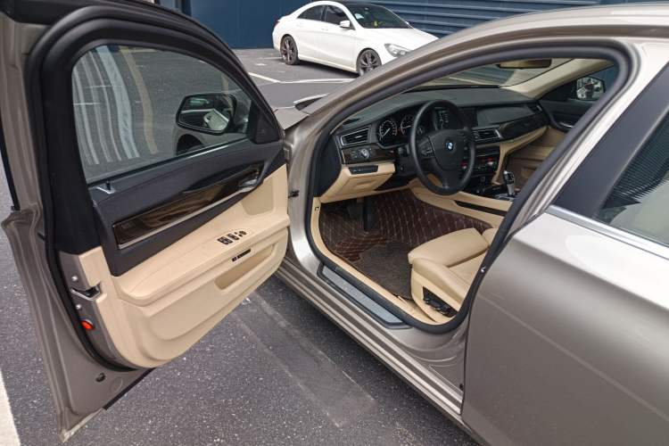 Used BMW 7 Series 2009 740Li Luxury Model Driver Seat