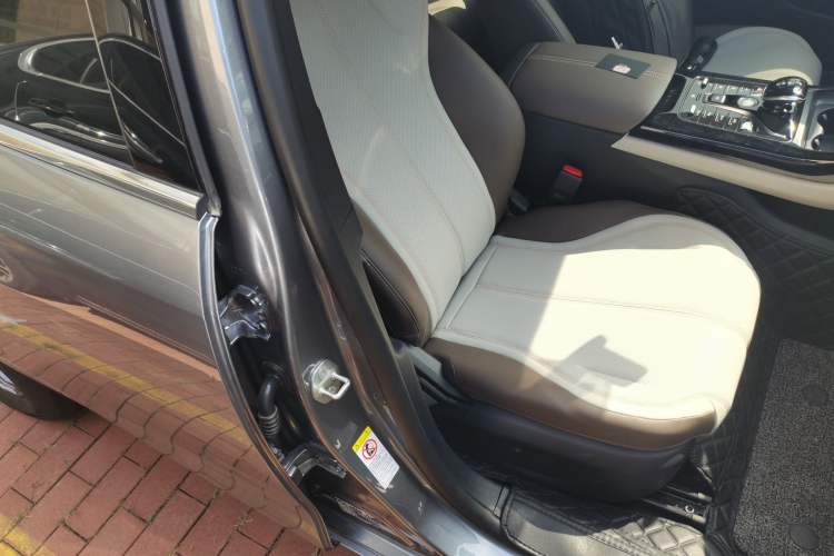 Used BYD Qin PLUS 2024 HONOR Edition DM-i 55KM Leading Model