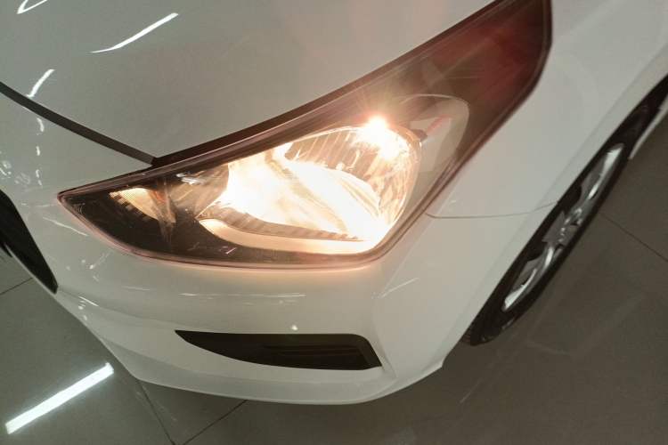 Used Hyundai Verna (older generation) 2017 1.4L Manual Refreshed Version China V Standard
