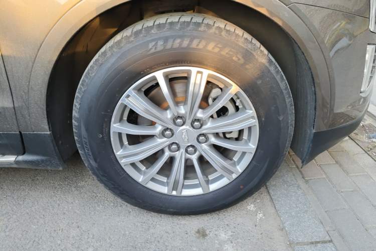 Used Cadillac XT5 2016 28T Four-Wheel Drive Luxury Model
