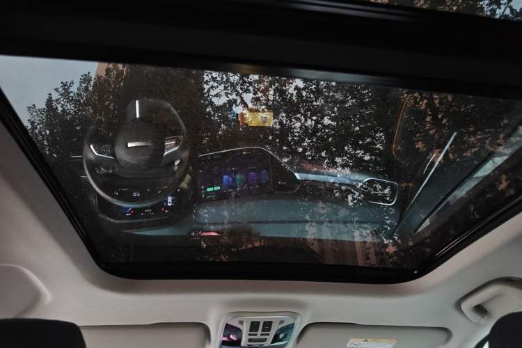 Used Haval F7 2021 2.0T Two-Wheel Drive i-Van Headliner