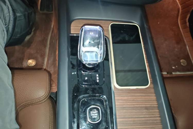 Used Volvo XC60 2024 B5 4x4 Smart Luxury Edition
