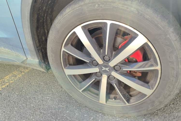 Used XPeng G3 2019 Enjoy Edition Right Front Wheel Hub