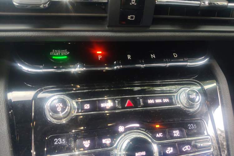 Used Lincoln Corsair 2020 2.0T Two-Wheel Drive Luxury Edition
