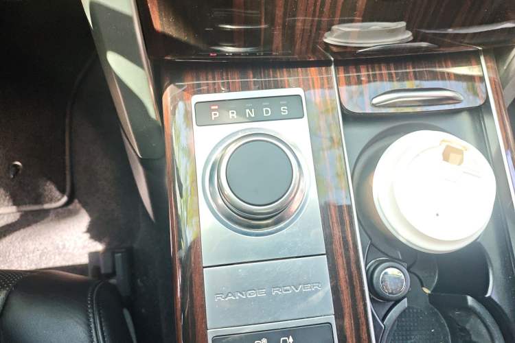 Used Land Rover Range 2016 3.0 SC V6 Vogue Extended Version