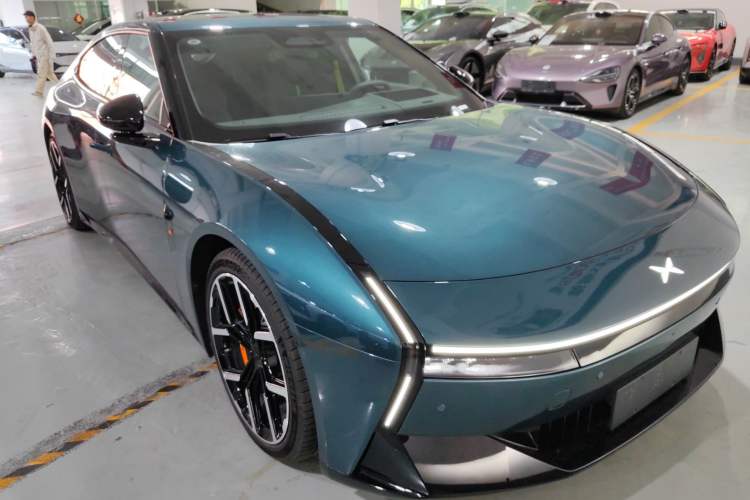 Used XPeng P7 2025 Model—750 All-Wheel-Drive High-Performance Ultra