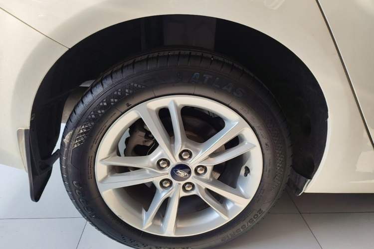 Used Ford Escort 2019 Revised Version 1.5L Automatic Enjoyment Type China VI Standard