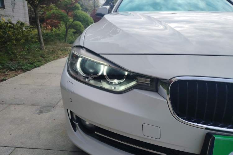 Used BMW 3 Series 2015 320Li Fashion Model Right Front Headlight