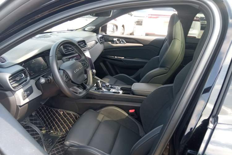 Used Lynk & Co 03 2022 2.0TD DCT JingPro