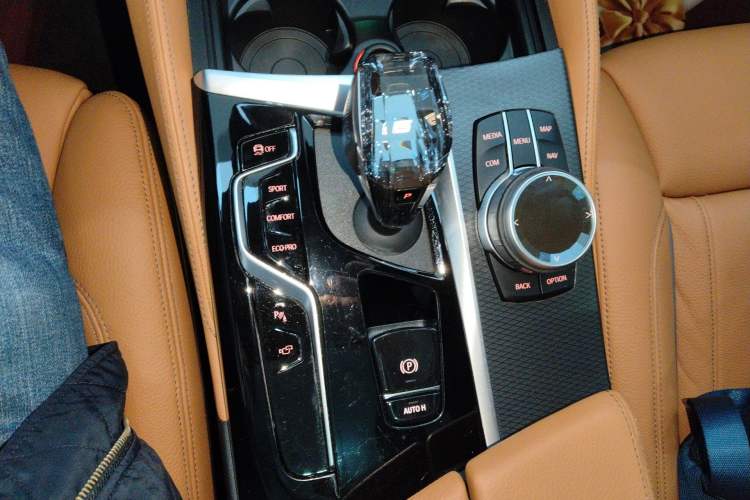 Used BMW 5 Series 2022 Restyled 540i Luxury Edition M Sport Package
