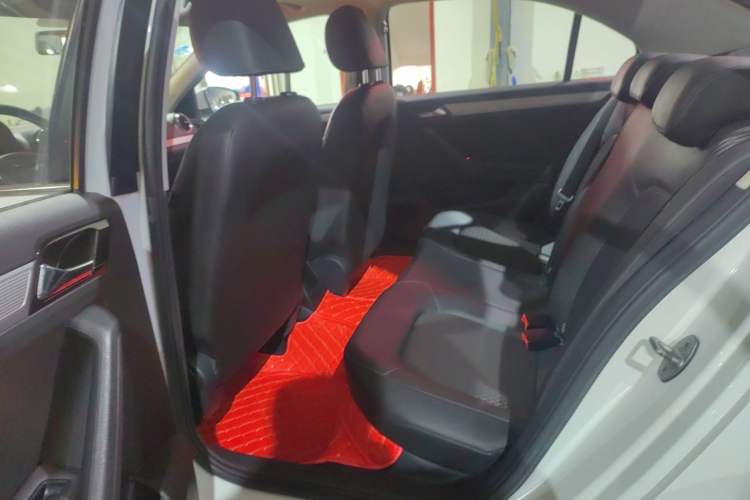 Used Jetta VA3 2019 1.5L Automatic Enjoyment Edition Left Rear Seat