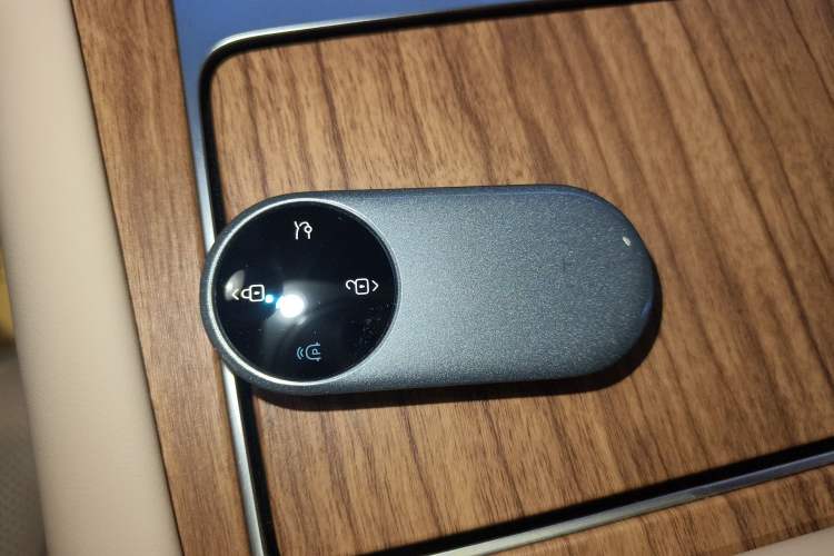 Used Hima AITO M7 2026 Model Range-Extending Max All-Wheel Drive 6-Seater Version
