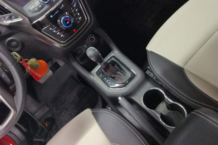 Used CHANGAN CS35 2017 1.6L Automatic Luxury Model
