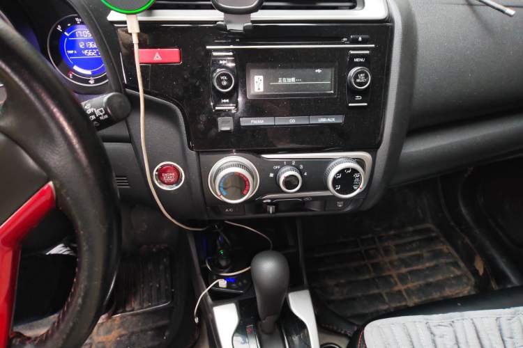 Used Honda Fit 2014 1.5L EX CVT Elite Model Audio And AC Panel