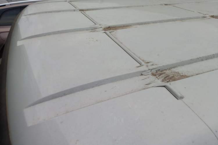 Used Iveco Daily 2023 2.5T A35M1 Short Wheelbase Low-Roof Single-Tire Side-Sliding Door 5-9 Seater Roof