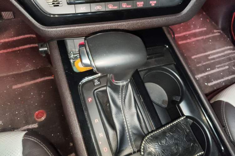 Used Kia Carnival 2017 2.2T Flagship Edition China V Standard
