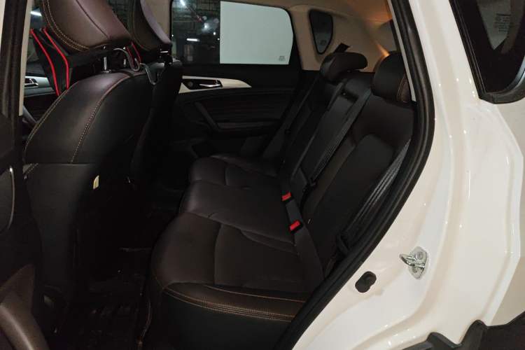 Used CHANGAN CS35PLUS 2018 1.6L Automatic Smart Connect Version China V Standard Left Rear Seat