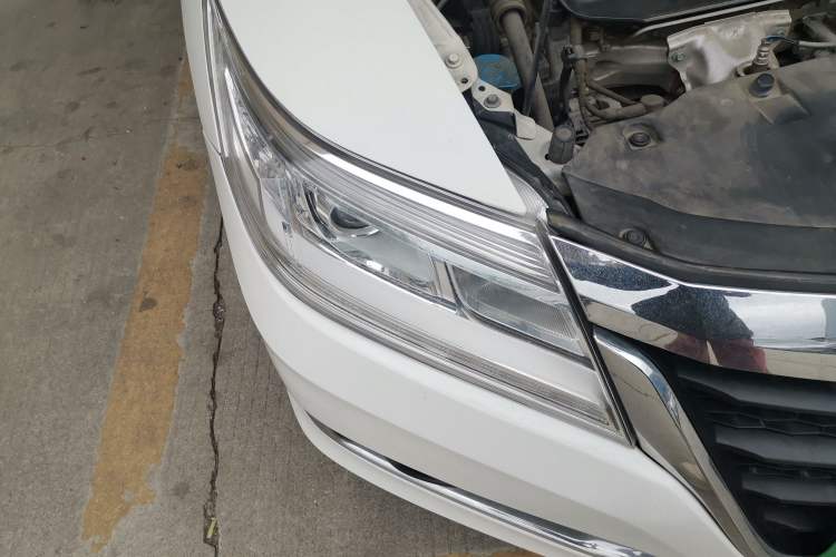 Used Honda Crider 2016 1.8L CVT Luxury Edition Right Front Headlight